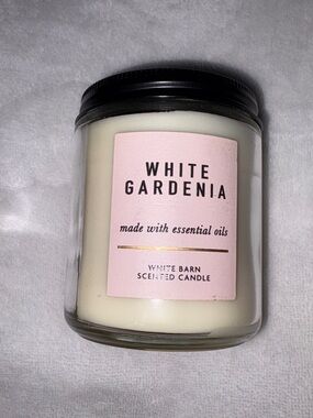 White Barn White Gardenia Candle